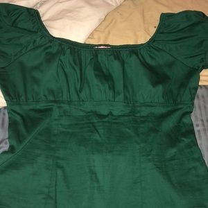 Hunter green PUG peasant top
